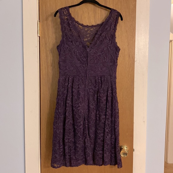 Women’s purple cocktail dress, size 8. - Picture 2 of 3